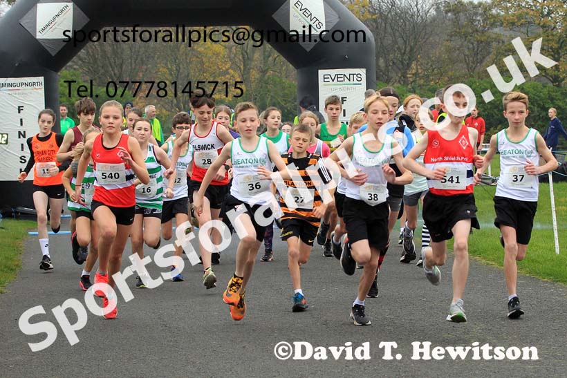 Boys and Girls Under-13s, 2022 Heaton Memorial 10k Road Race, Newcastle Town Moor.  Photo: David T. Hewitson/Sports for All Pics